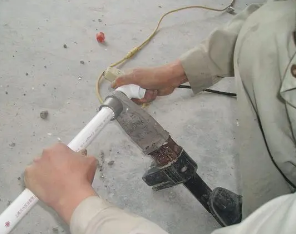 三亚漏水维修电话